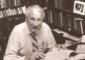 Ray Stedman, the California Bible teacher, who inspired Dick Woodward to write A Covenant for Small Groups.